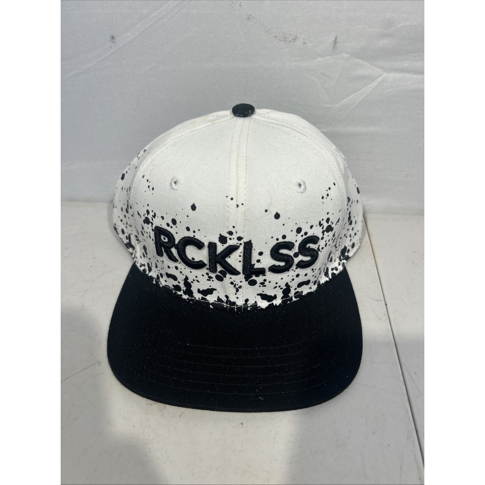 Young & Reckless Snapback Hat Cap Y&R Skate Skateboard Street Wear White Black